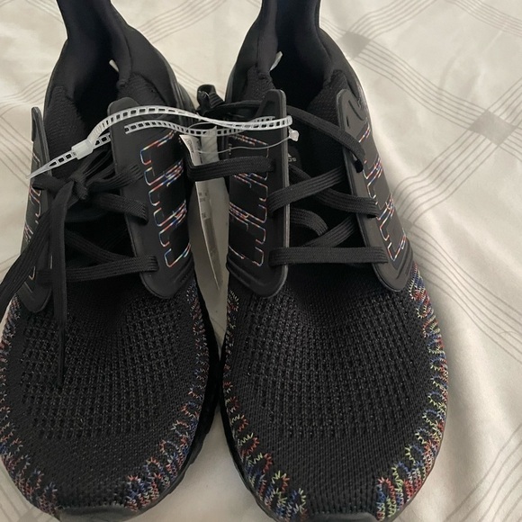 Ultraboost_20 - Picture 1 of 5
